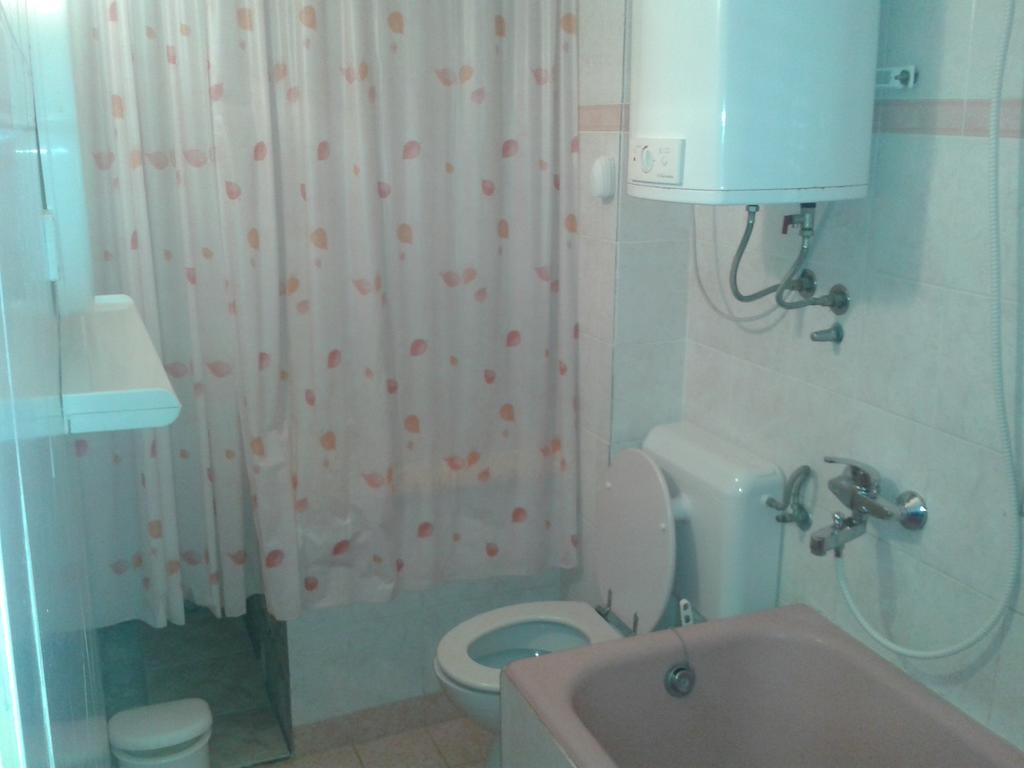 Apartments Zdenka Rogoznica  Rom bilde